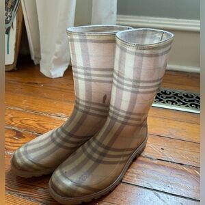 Burberry rain boots